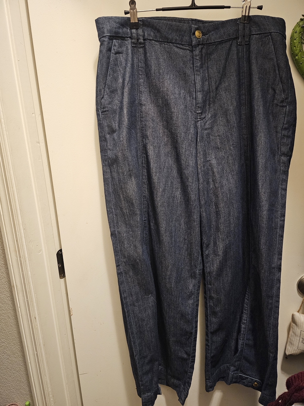 American Eagle Convertible Trouser Jeans Dark Wash Size 12 EUC Women's